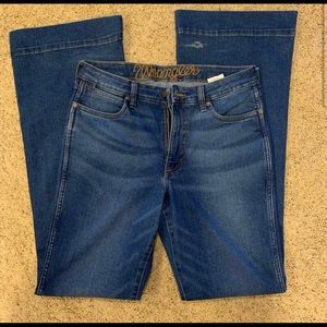 Wrangler Retro Flares